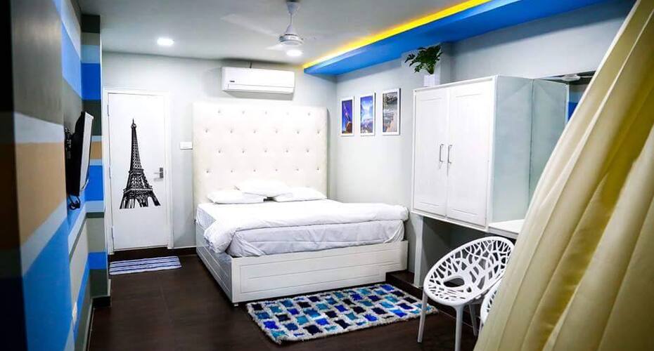 Hotel Spark, Tanuku 4